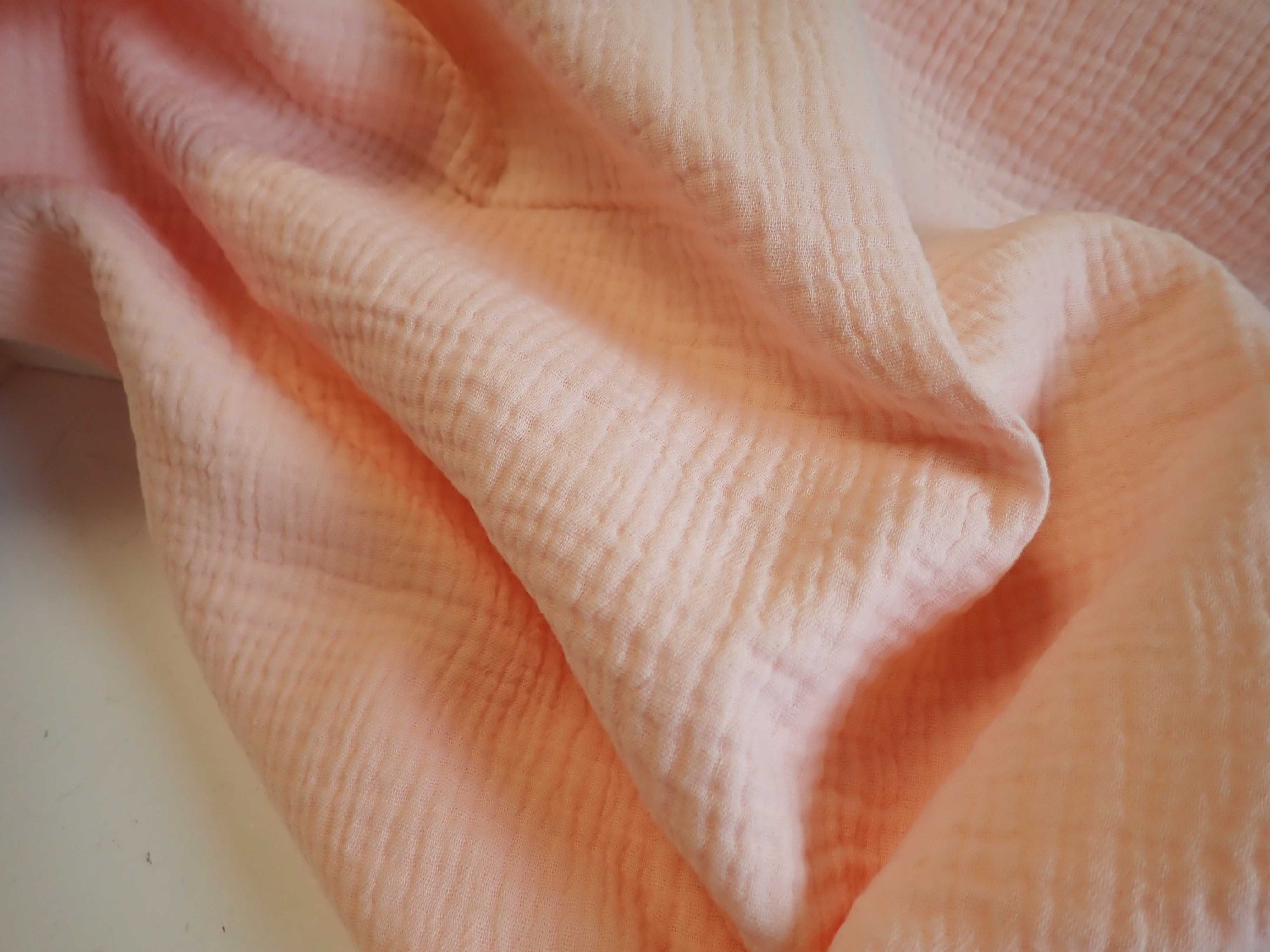 LÁTKA - DVOJITÁ GÁZOVINA - MUŠELÍN - BROSKVOVÁ