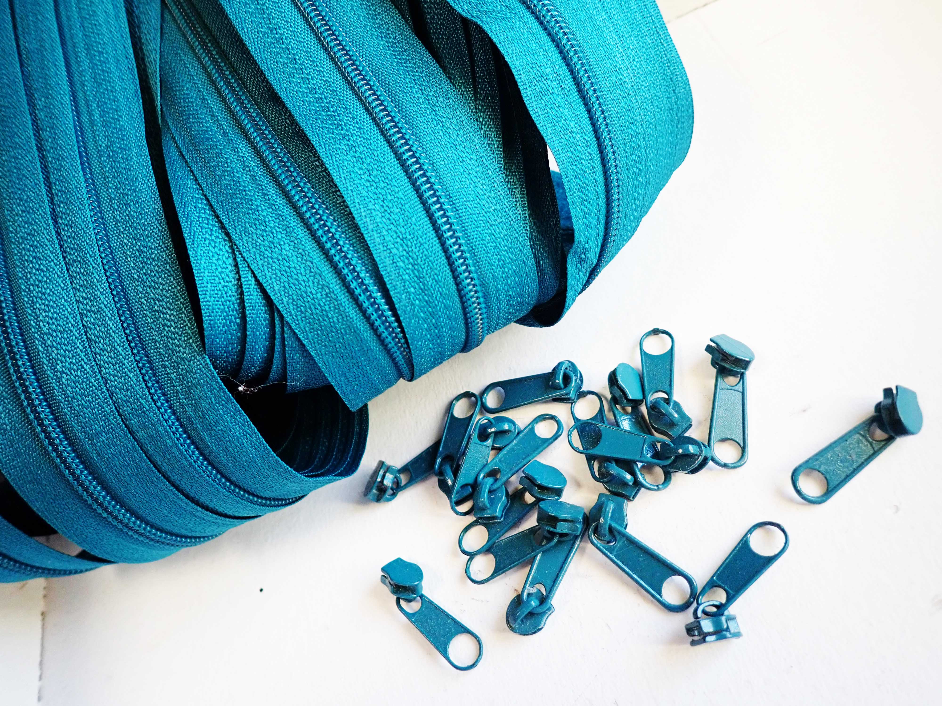 nekonečný zip - metráž - PETROLEJOVÝ