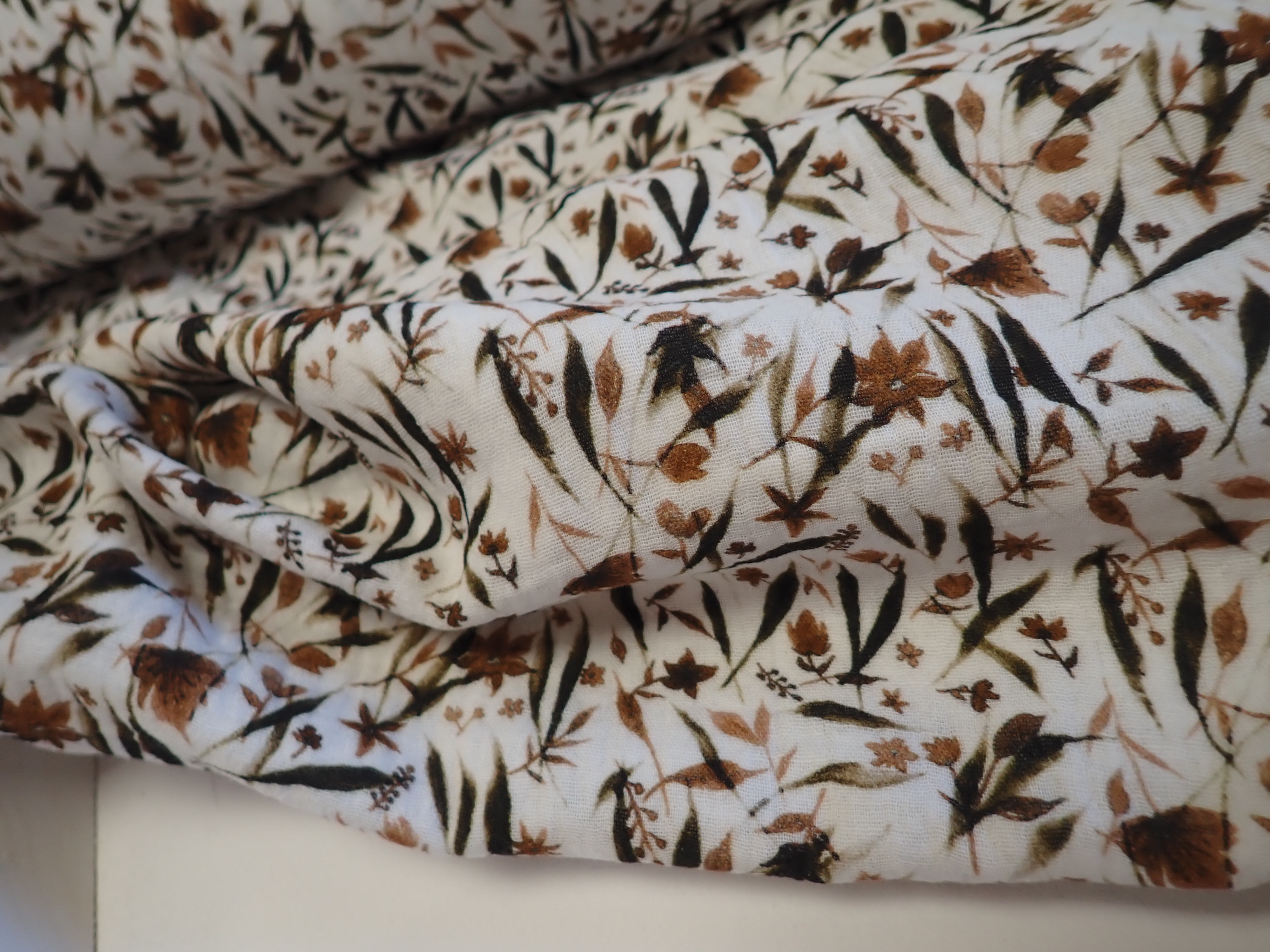 MUŠELÍN - DVOJITÁ GÁZOVINA - VĚTVIČKY