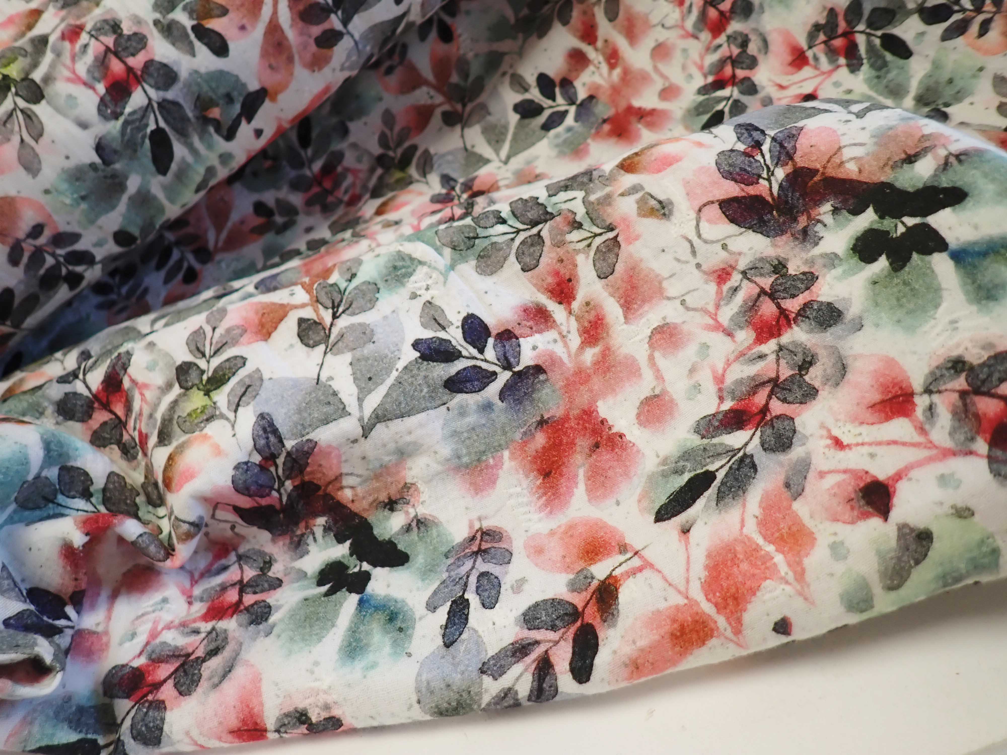 MUŠELÍN - DVOJITÁ GÁZOVINA - LÍSTEČKY + VYŠÍVANÁ