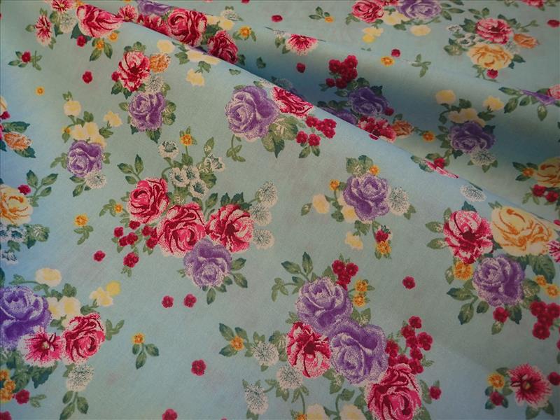 LÁTKA - POPELÍN -  RŮŽIČKY