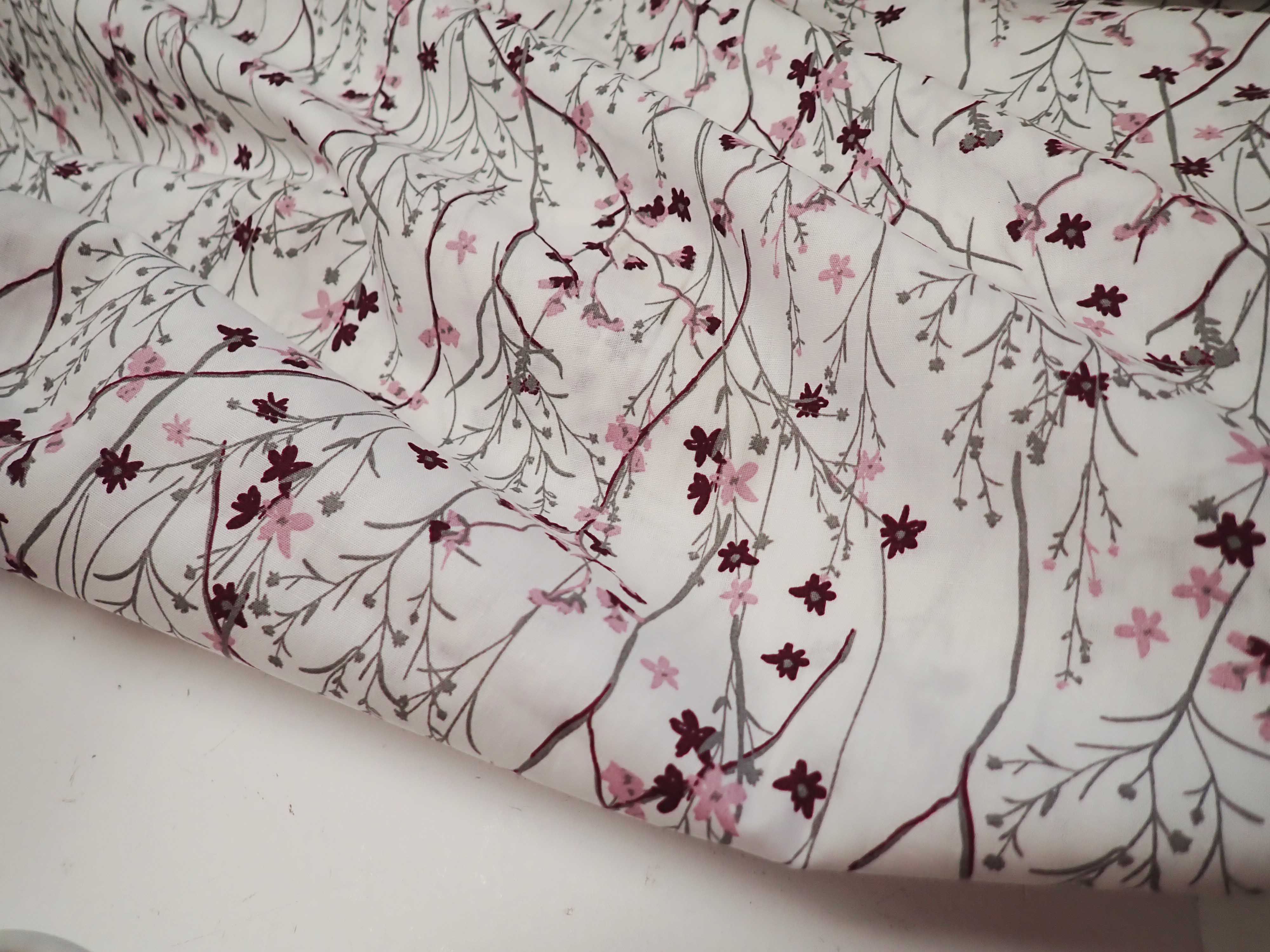 LÁTKA - POPELÍN - VĚTVIČKY - RŮŽOVÁ + ŠEDÁ