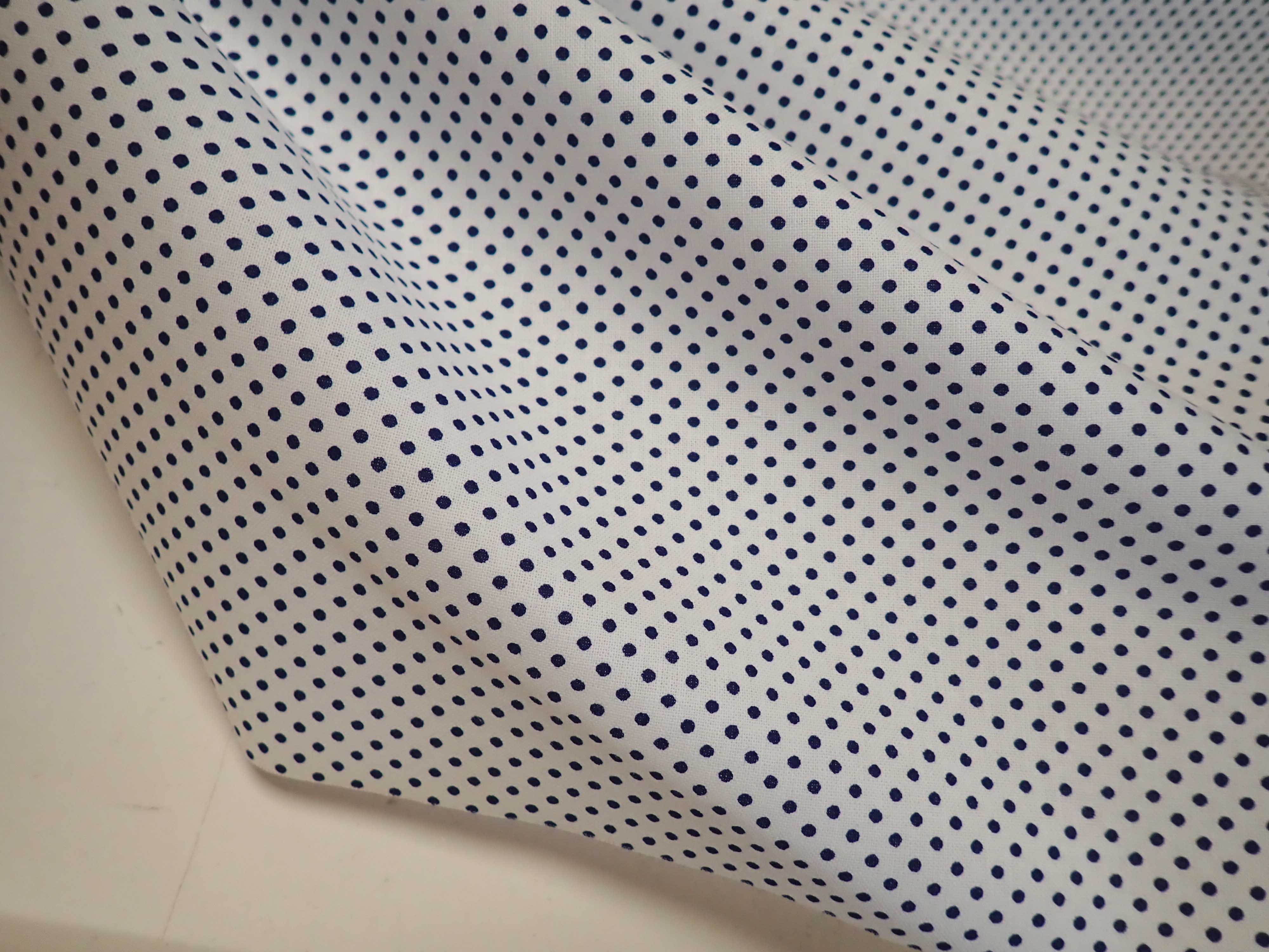 LÁTKA - BÍLÁ + TMAVĚ MODRÝ PUNTÍK