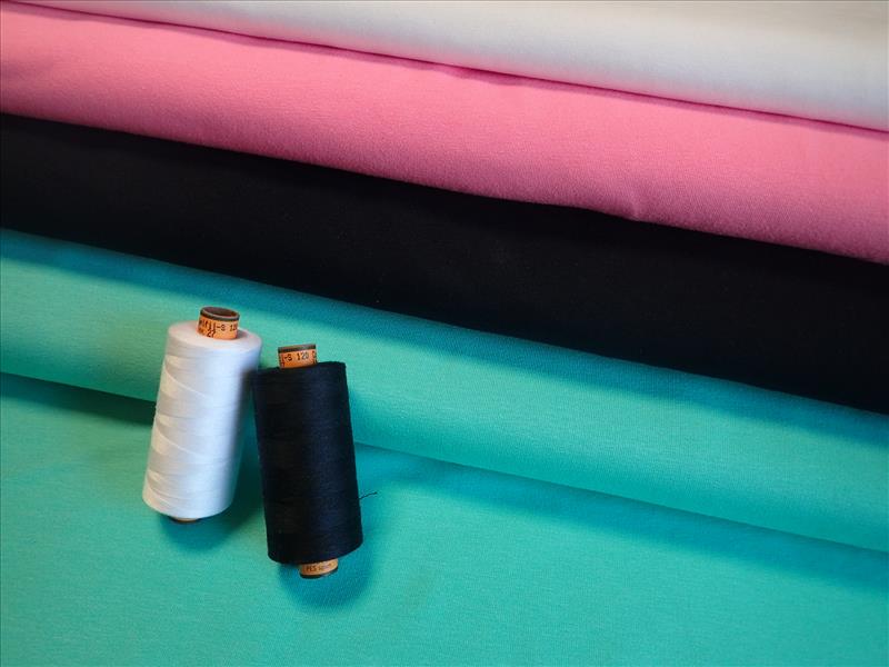 TEPLÁKOVINA - ČERNÁ JEDNOBAREVNÁ