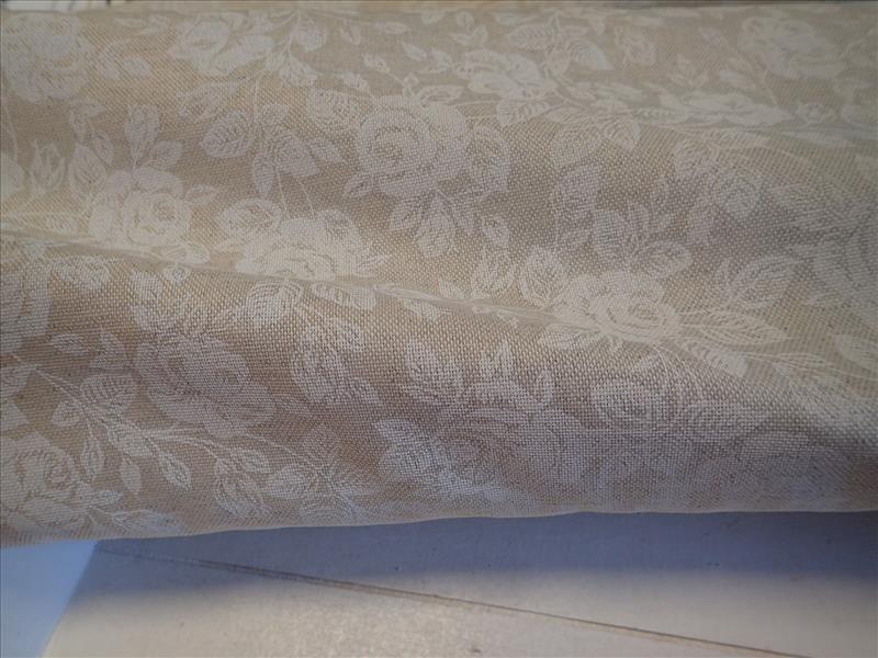 LÁTKA - POTAHOVKA - REŽNÁ - BÍLÉ RŮŽIČKY