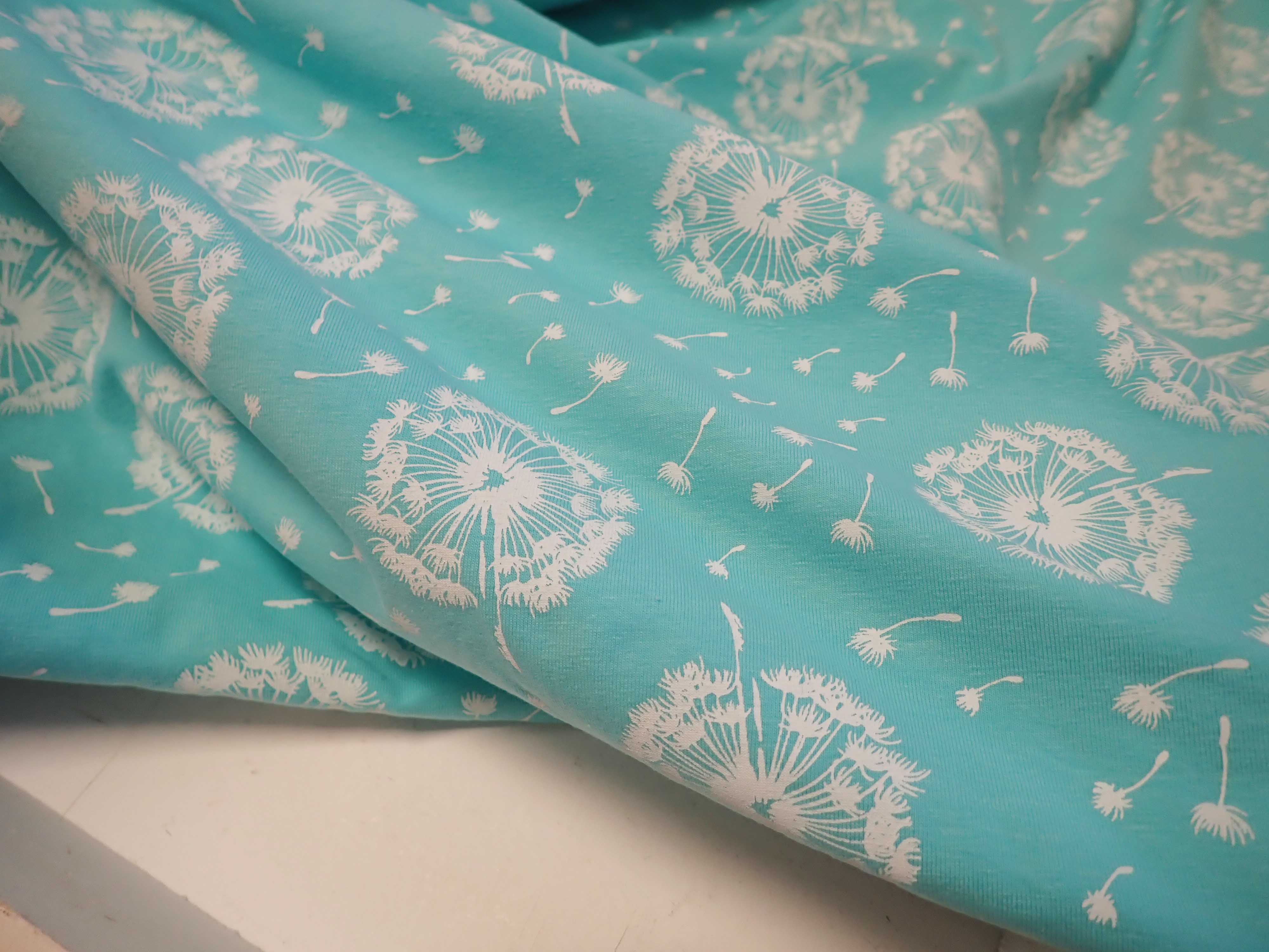 LÁTKA - PLETENINA - MENTOLOVÁ + CHMÝŘÍ