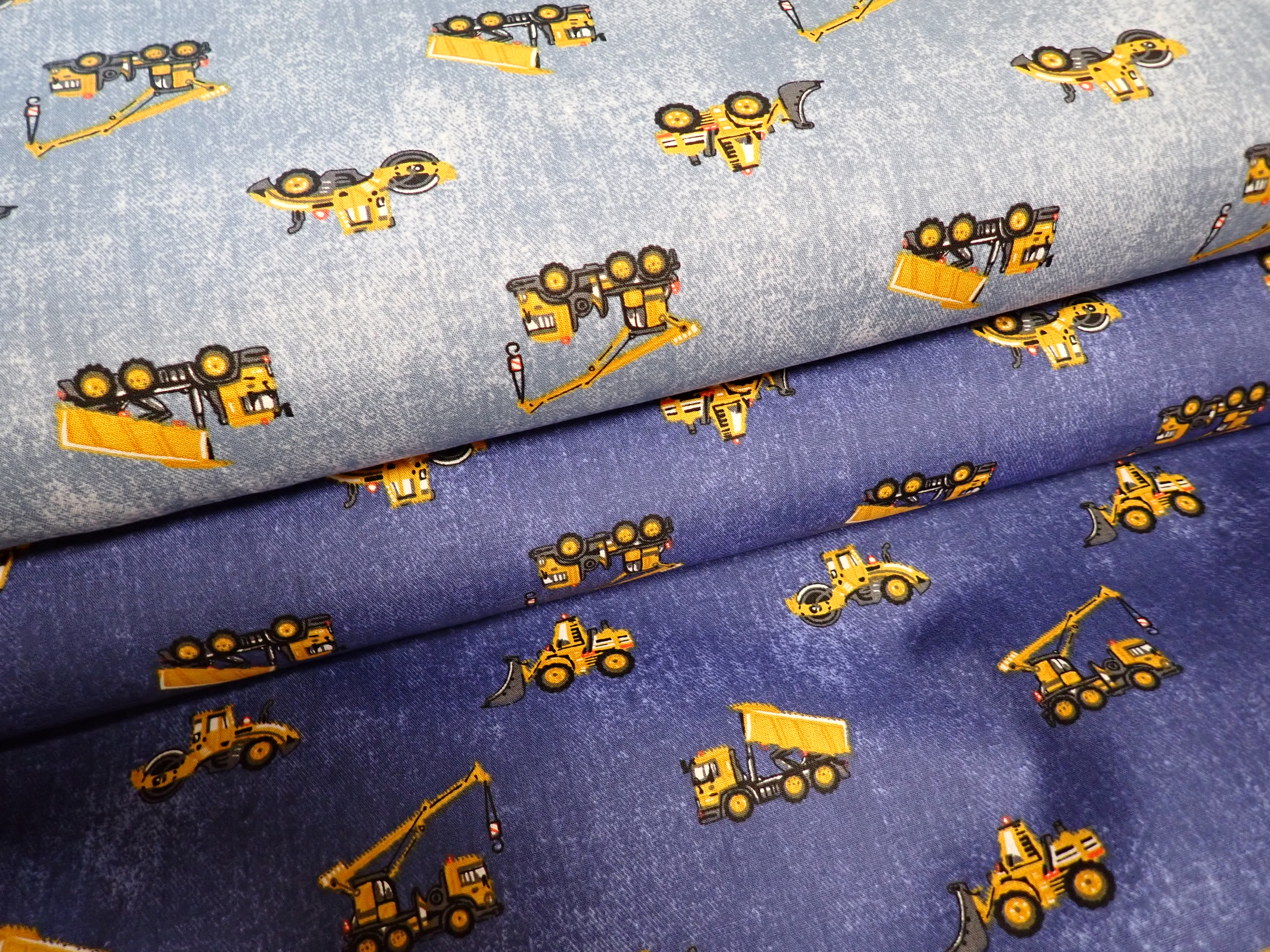 LÁTKA - POPELÍN - MODRÁ DŽÍNOVÁ - BAGRY + JEŘÁB + NÁKLAĎÁK