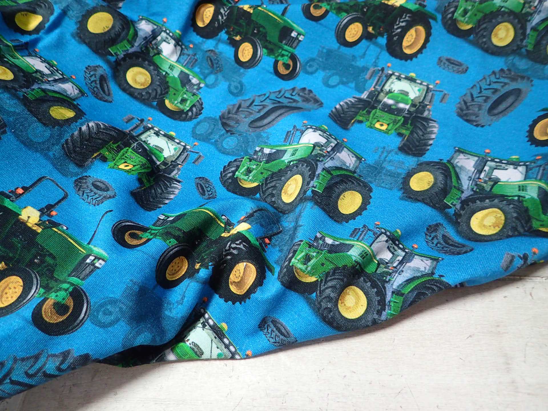 LÁTKA - SOFTSHELL - FOTOTISK - TRAKTORY