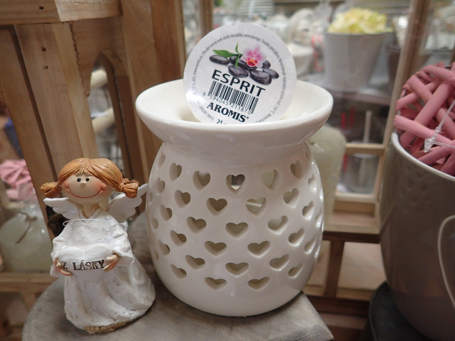 BÍLÁ AROMALAMPA - SRDÍČKA