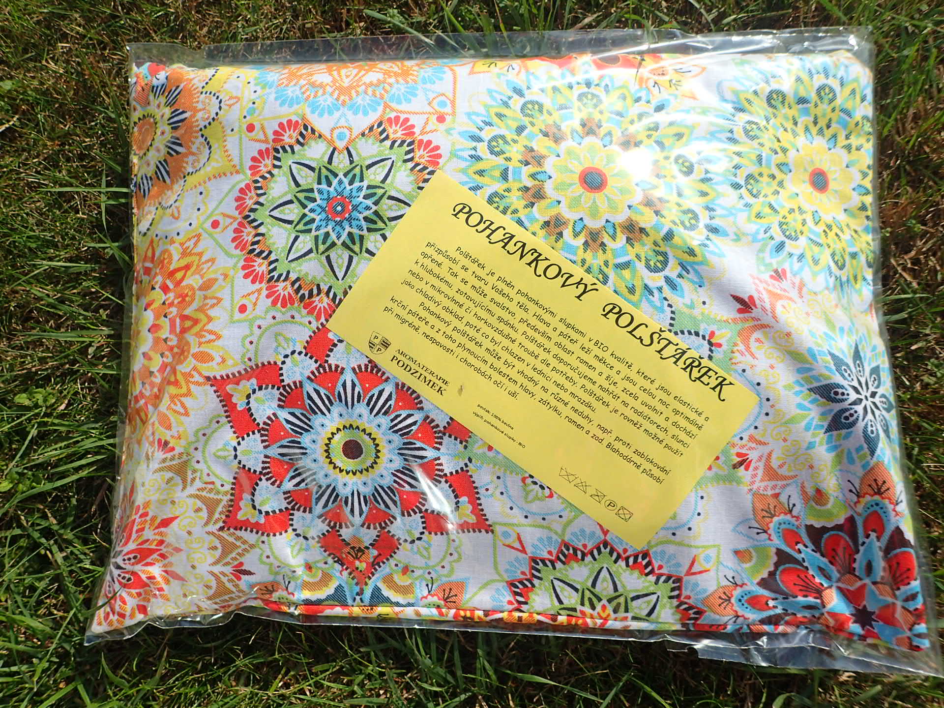 NAHŘÍVACÍ POHANKOVÝ POLŠTÁŘEK - VELKÝ - MANDALY