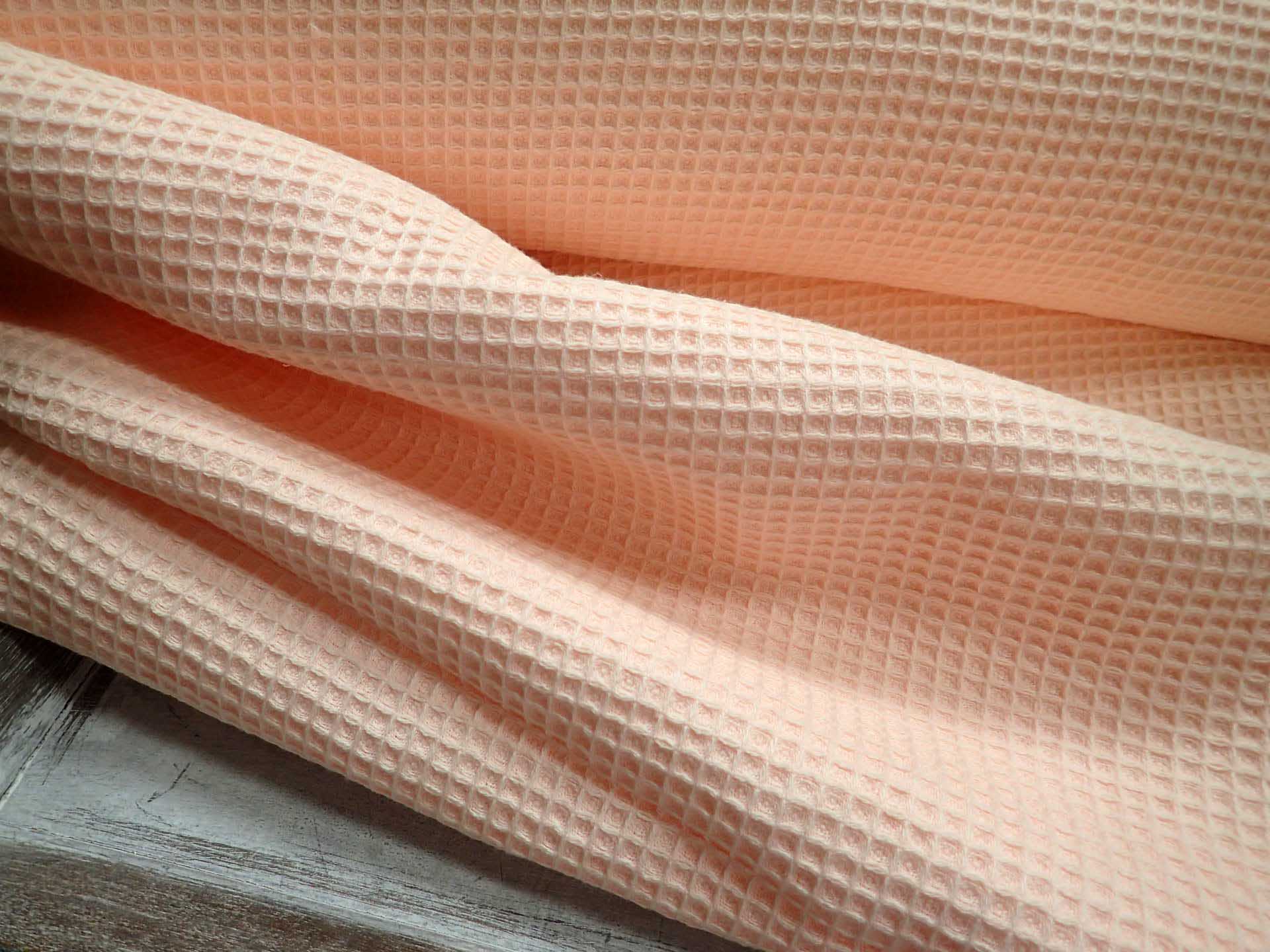 LÁTKA - WAFFLE - BROSKVOVÁ