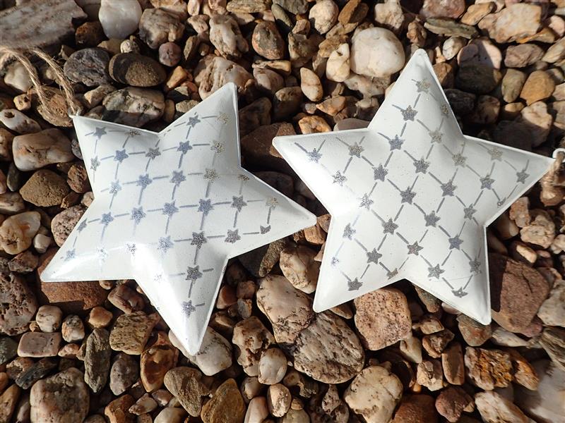 DEKORACE - PLECHOVÁ HVĚZDIČKA - VELKÁ - SE STŘÍBREM