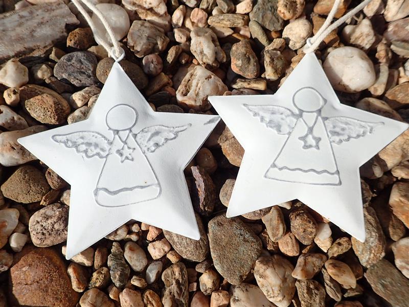 DEKORACE - PLECHOVÁ HVĚZDIČKA - ANDÍLEK