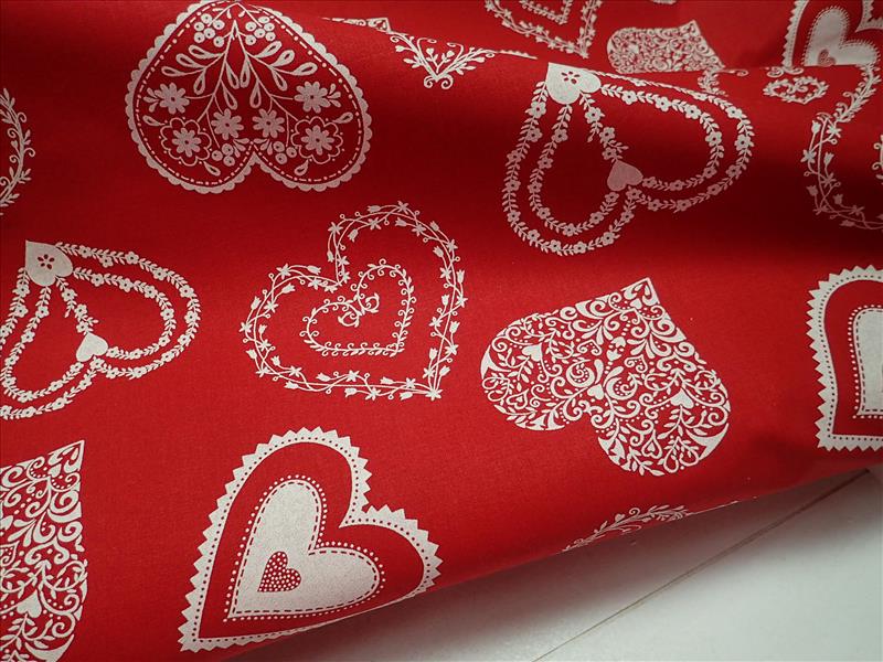 LÁTKA - ČERVENÁ + BÍLÁ SRDÍČKA