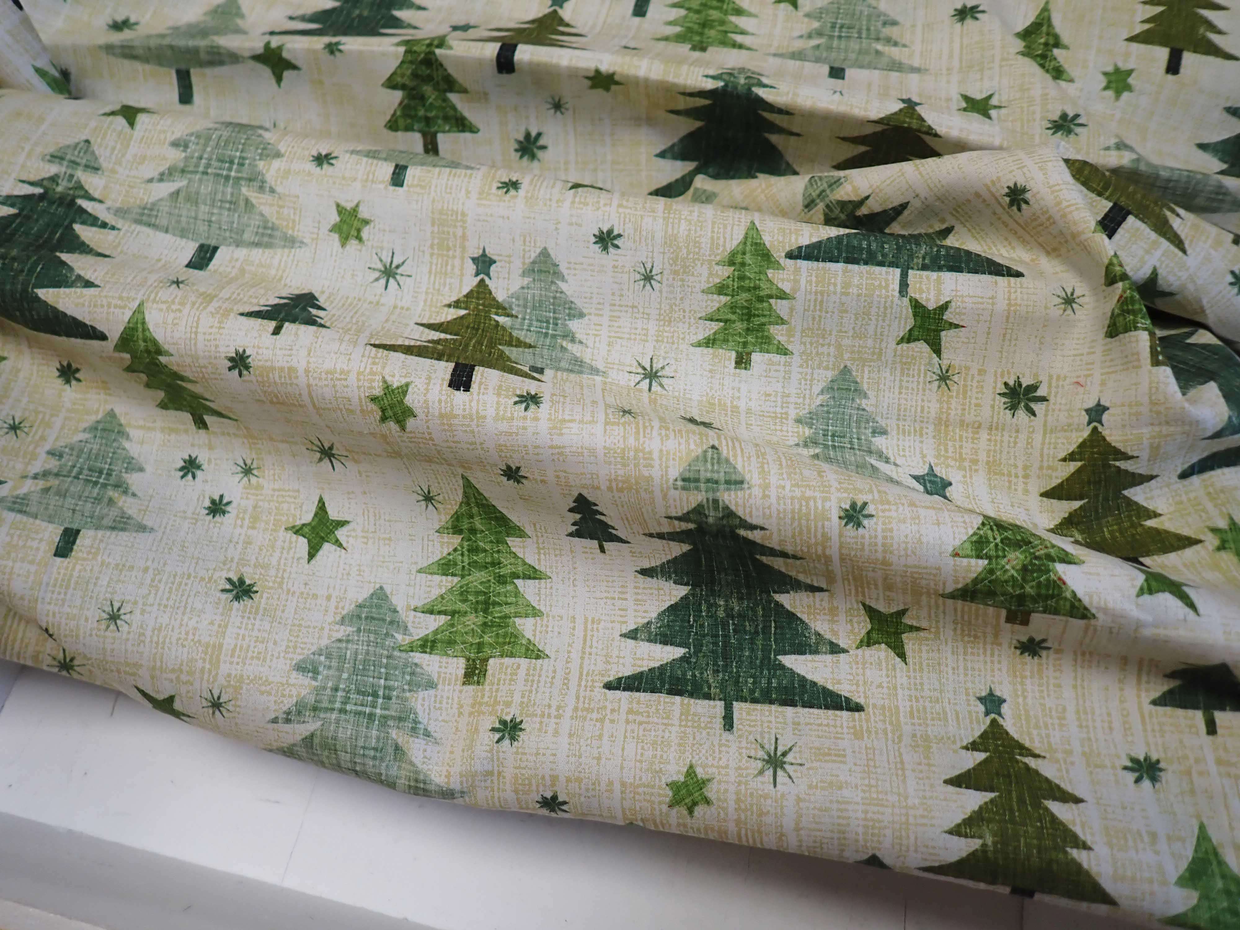 LÁTKA - VÁNOČNÍ - ZELENÉ STROMEČKY