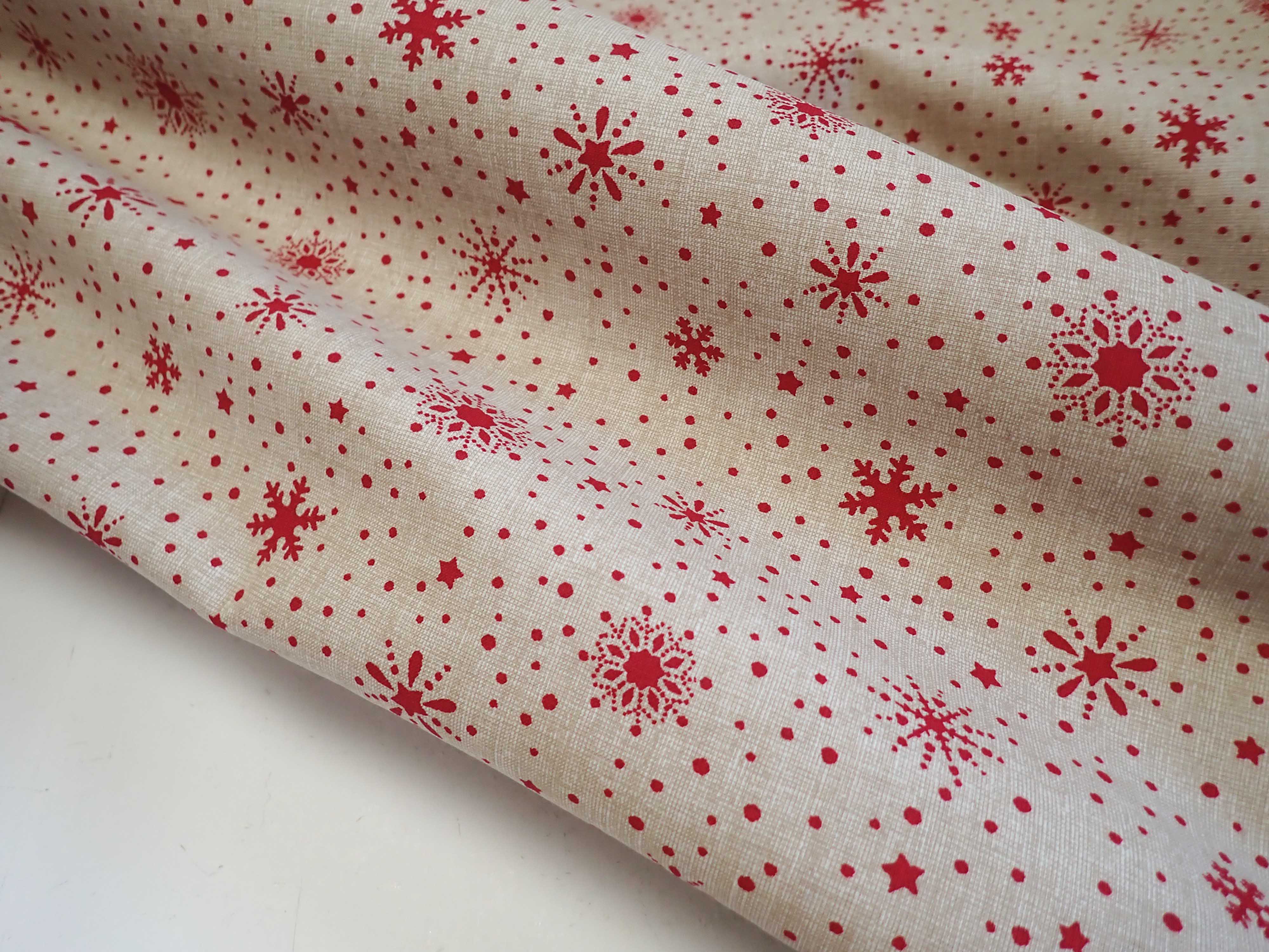 LÁTKA - VÁNOČNÍ - LNĚNÝ EFEKT + ČERVENÉ VLOČKY