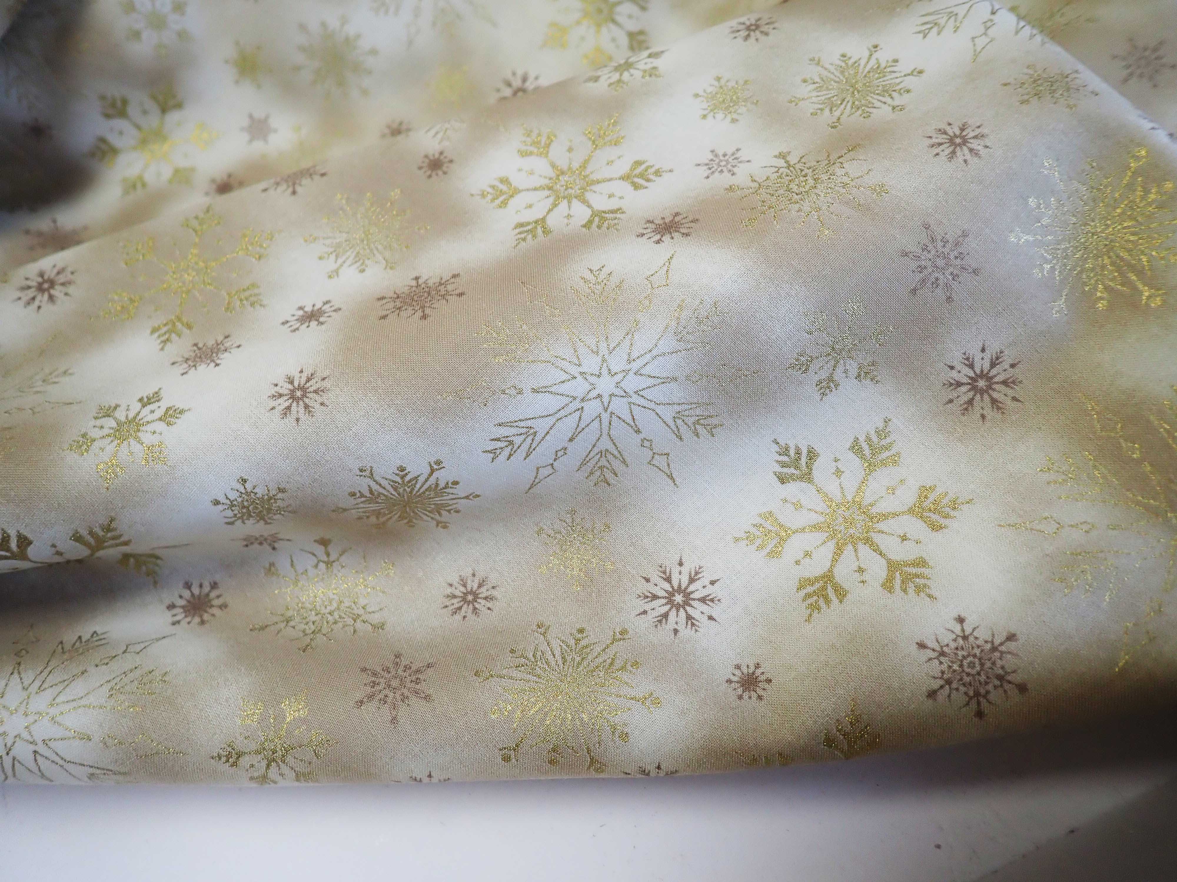 LÁTKA - VÁNOČNÍ - BÉŽOVÁ + ZLATÉ VLOČKY