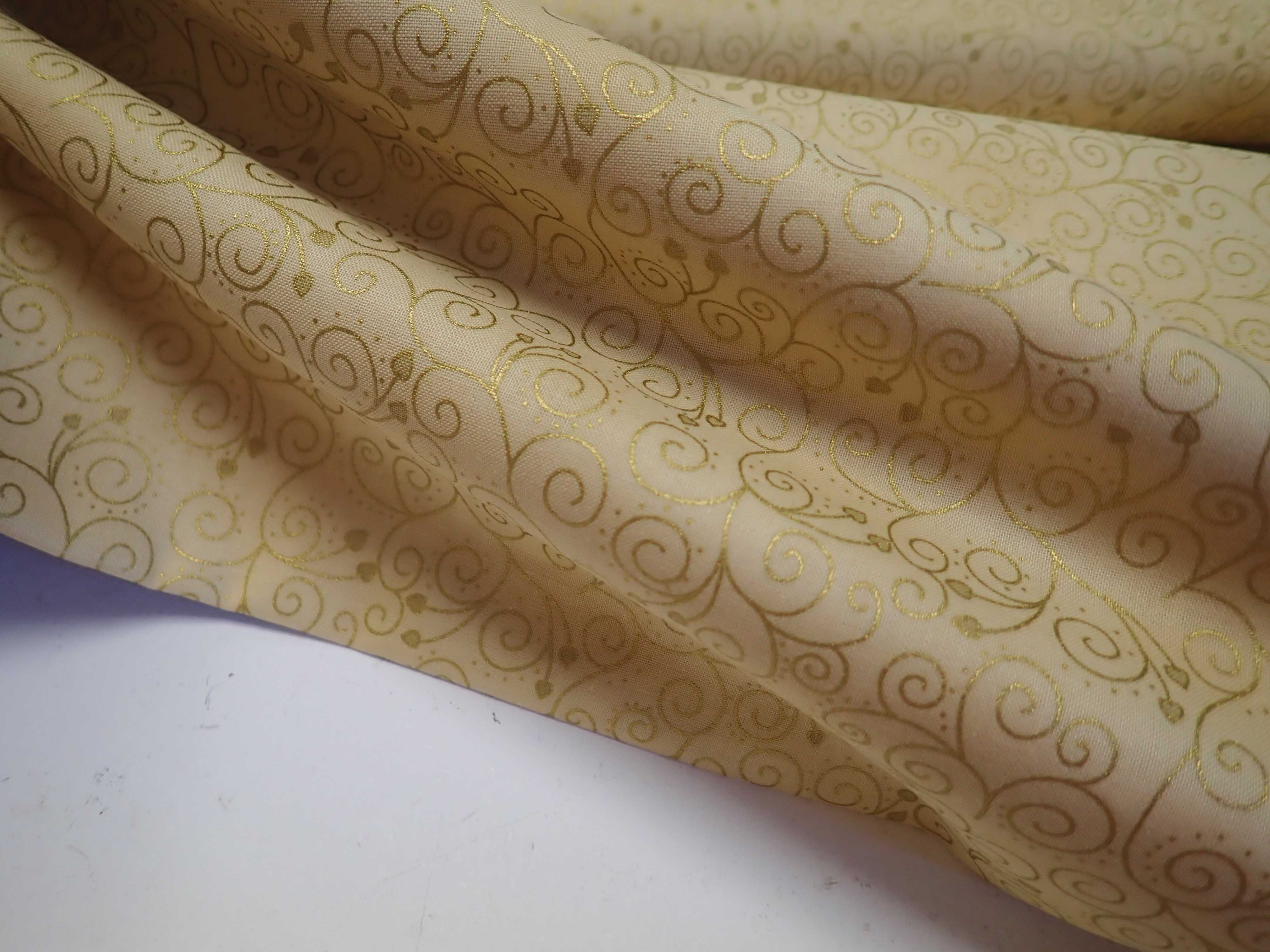 LÁTKA - VÁNOČNÍ - ZLATÉ ORNAMENTY