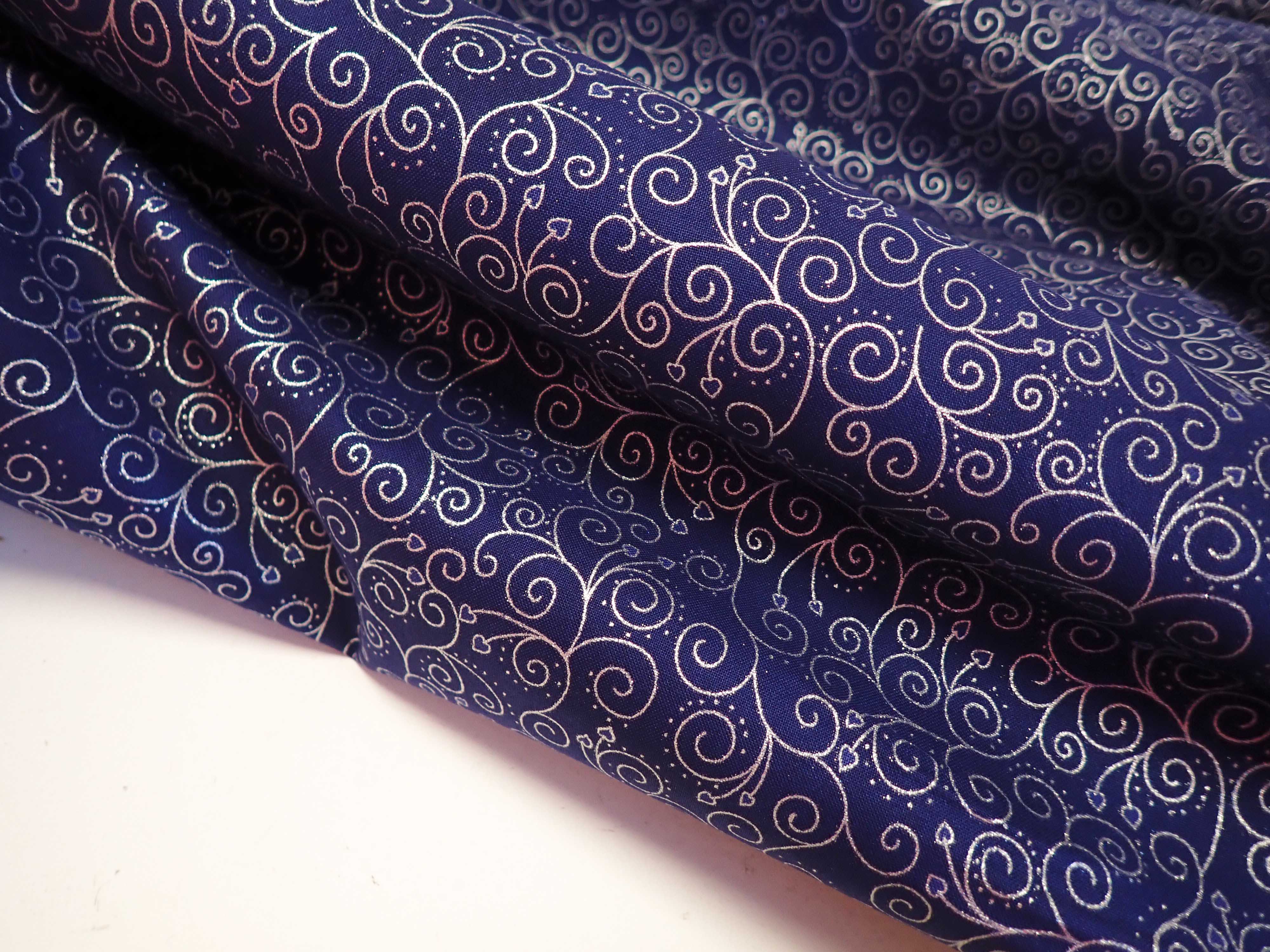 LÁTKA - VÁNOČNÍ - MODRÁ + STŘÍBRNÉ ORNAMENTY