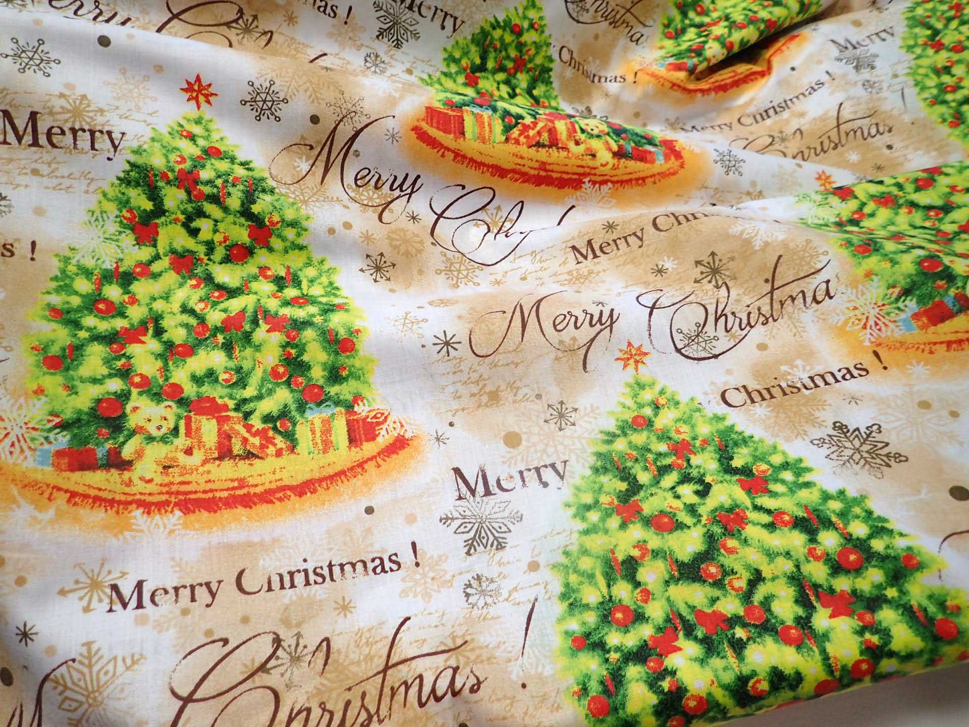 LÁTKA - VÁNOČNÍ  STROMEČKY