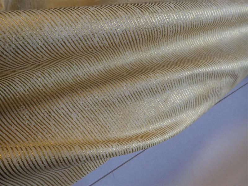 LÁTKA - VÁNOČNÍ - SMETANOVÁ + ZLATÉ PROUŽKY