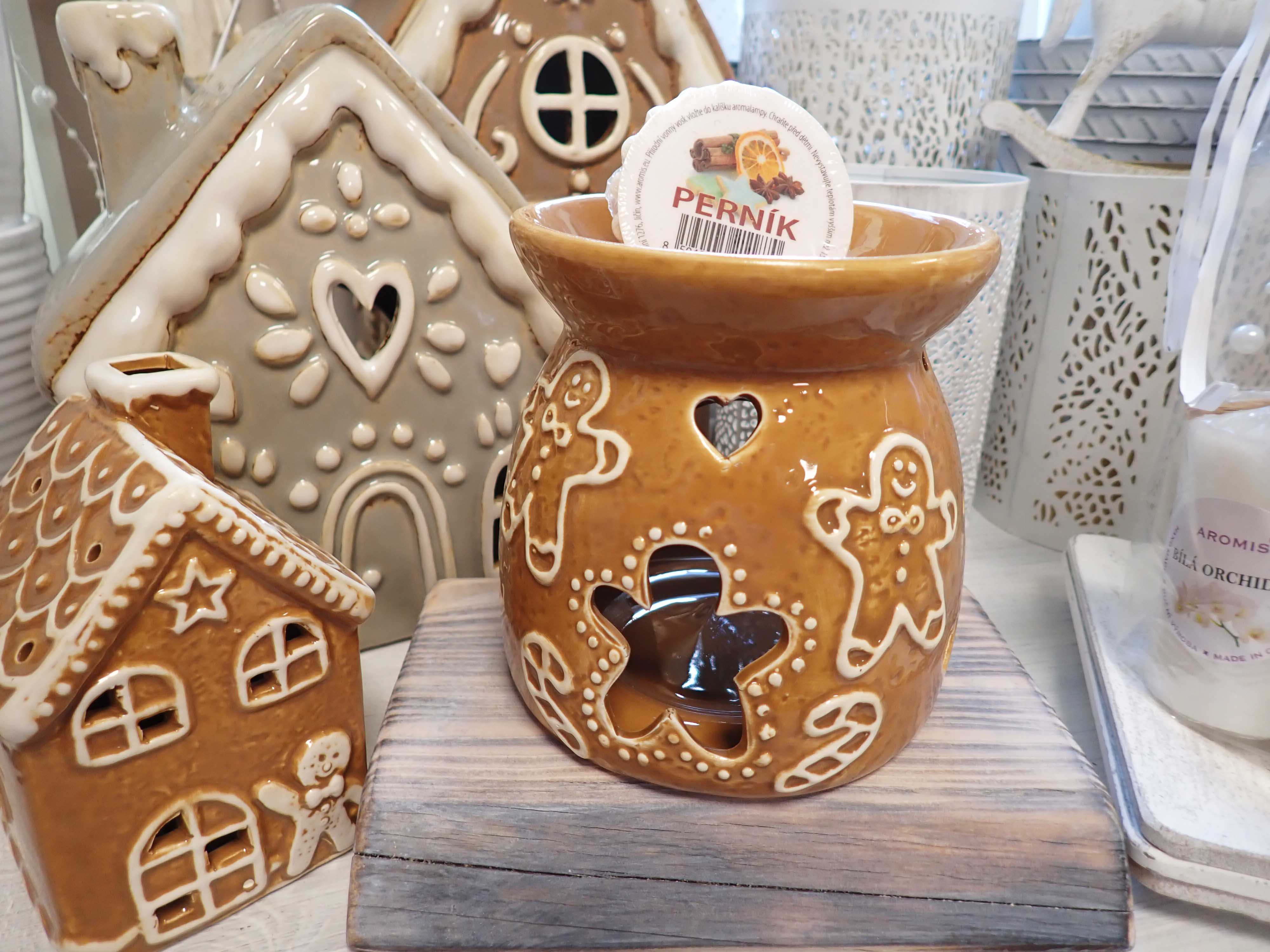 AROMALAMPA - PERNÍČKY