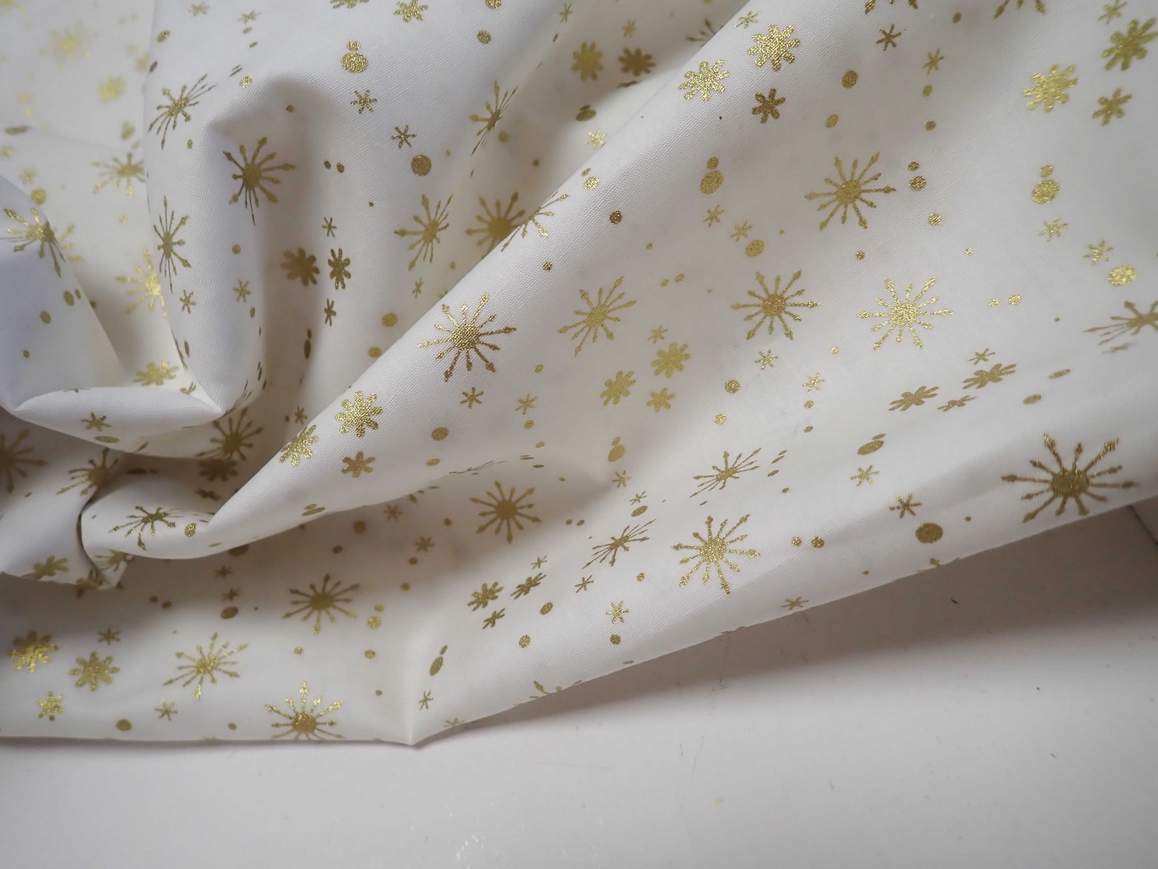 LÁTKA - VÁNOČNÍ - ZLATÉ VLOČKY