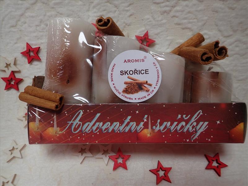 ADVENTNÍ SVÍČKY S VŮNÍ SKOŘICE