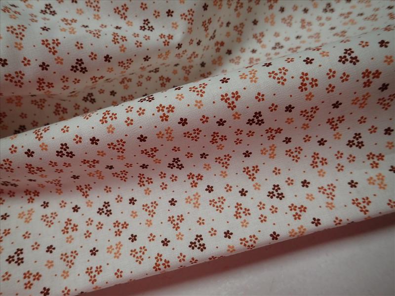 LÁTKA - BÍLÁ + SKOŘICOVÉ KYTIČKY