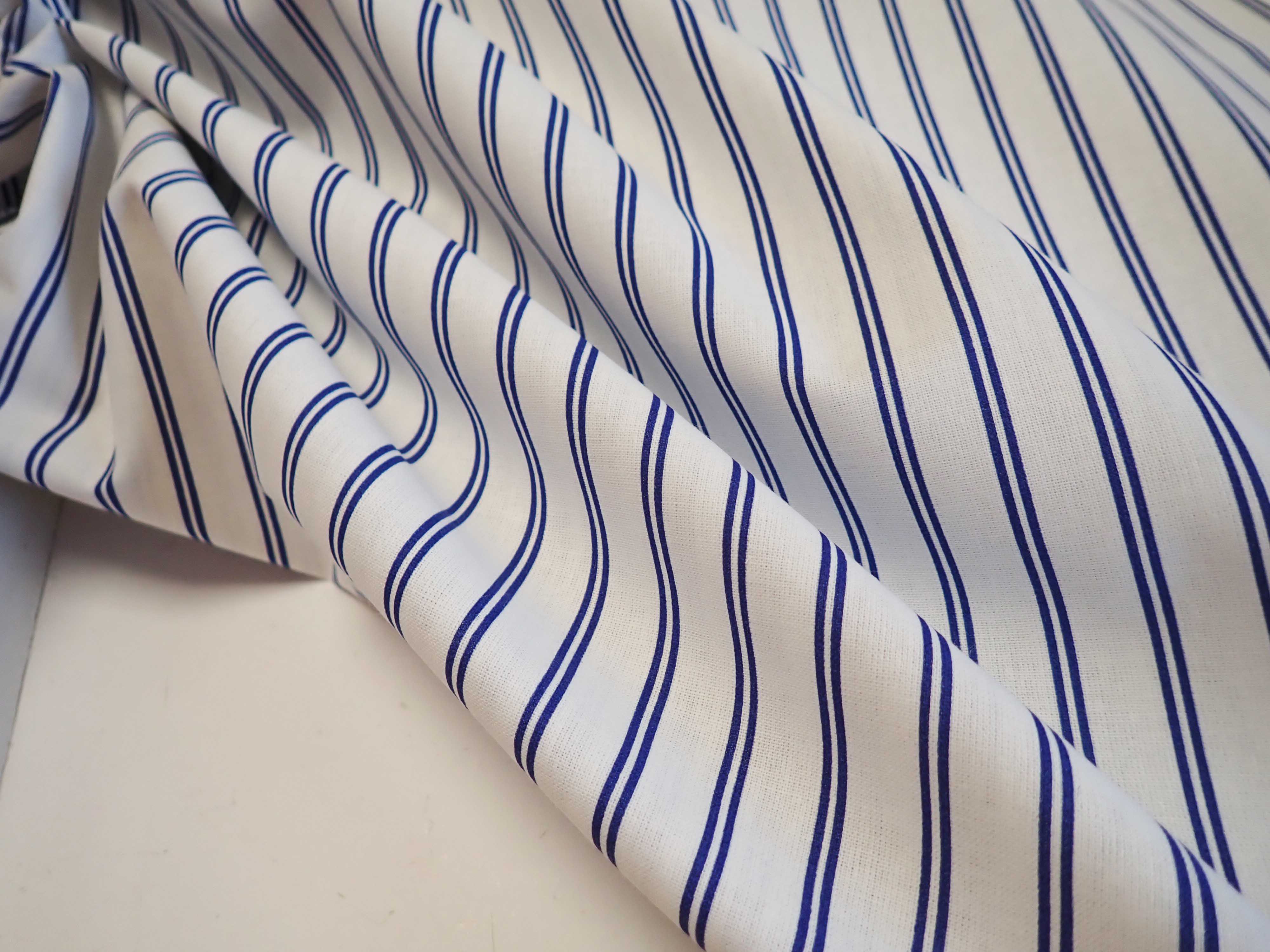 LÁTKA - TMAVĚ MODRÉ PROUŽKY