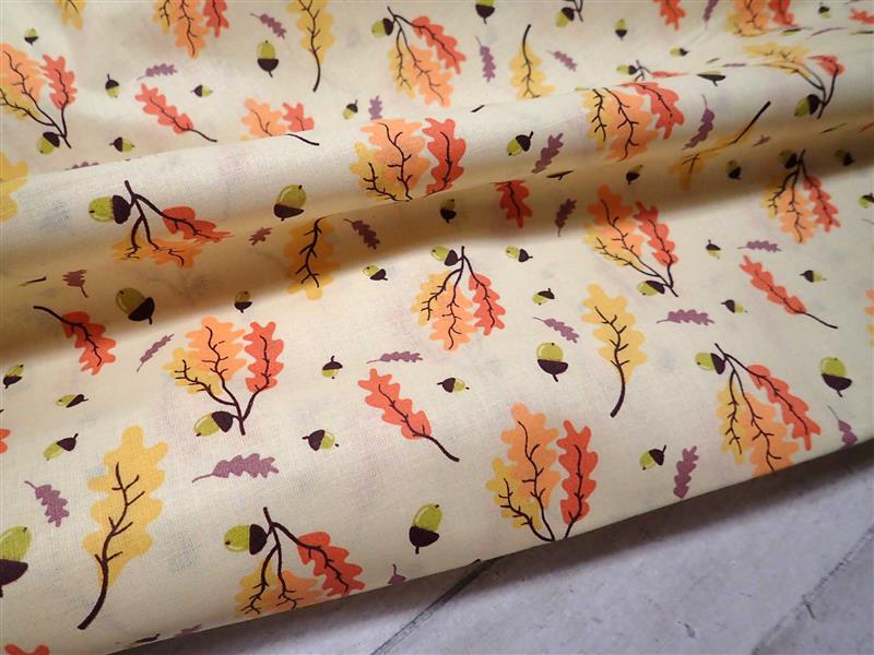 LÁTKA - KRÉMOVÁ + DUBOVÉ LISTÍ