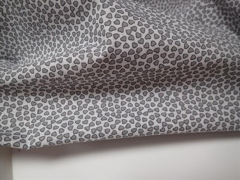 LÁTKA - ŠEDÁ SRDÍČKA