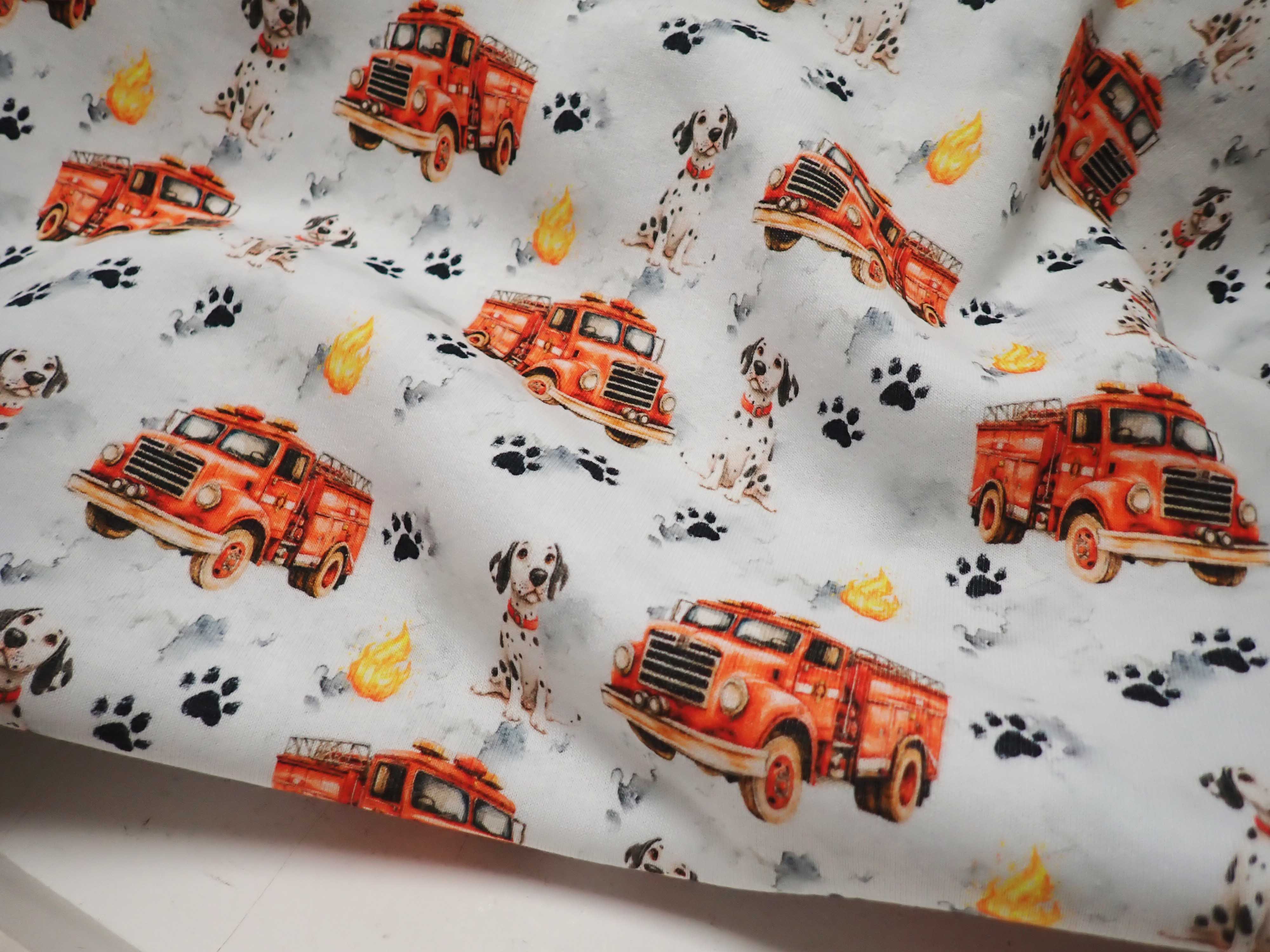 LÁTKA - TEPLÁKOVINA - FOTOTISK - HASIČI