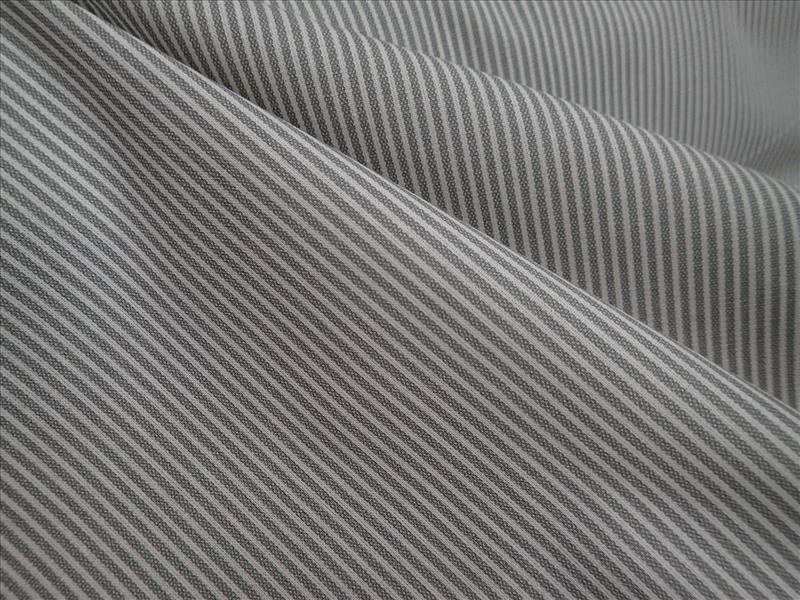 LÁTKA - PROUŽKY - ŠEDÝ