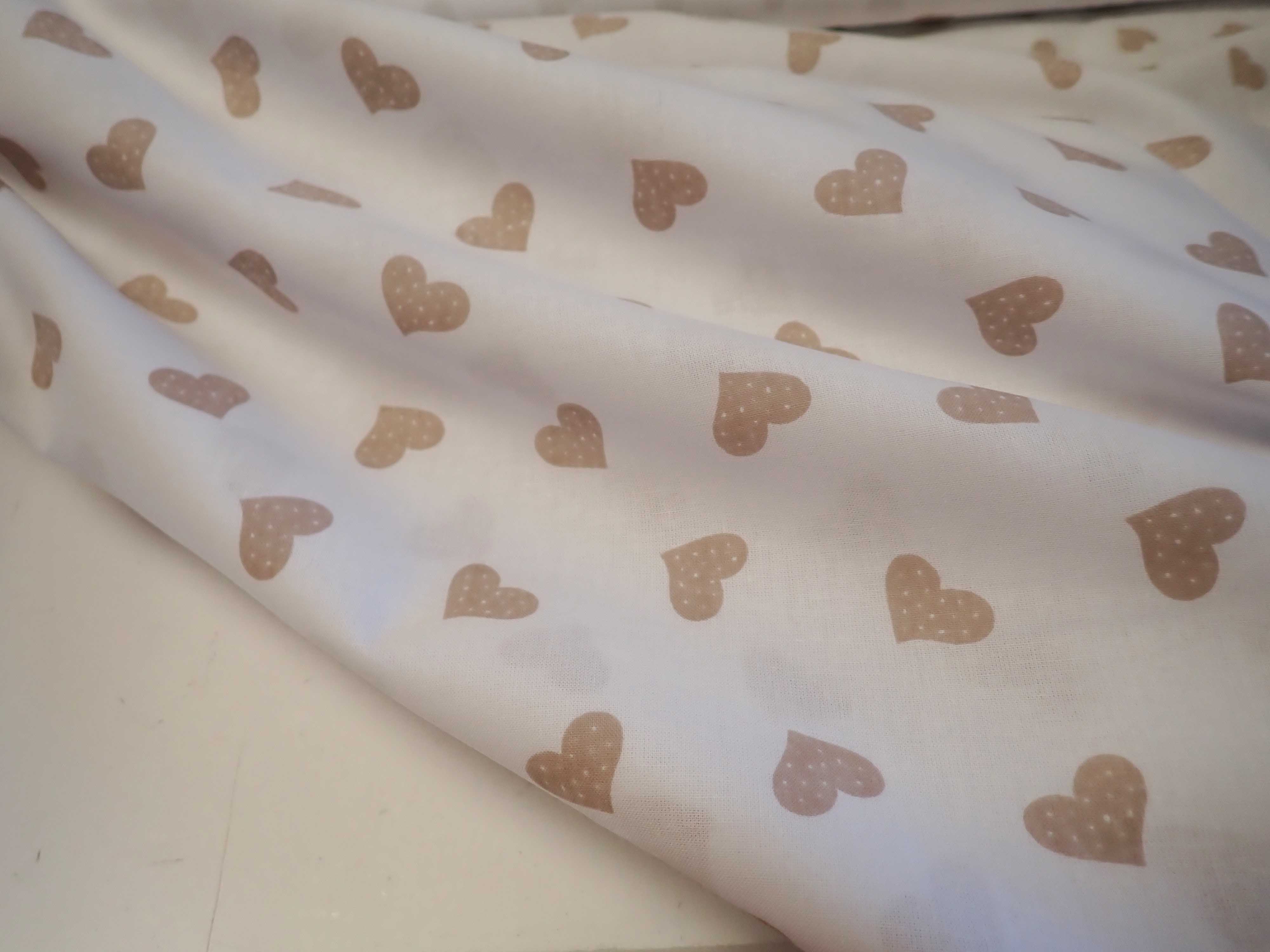 LÁTKA - BÉŽOVÁ SRDÍČKA