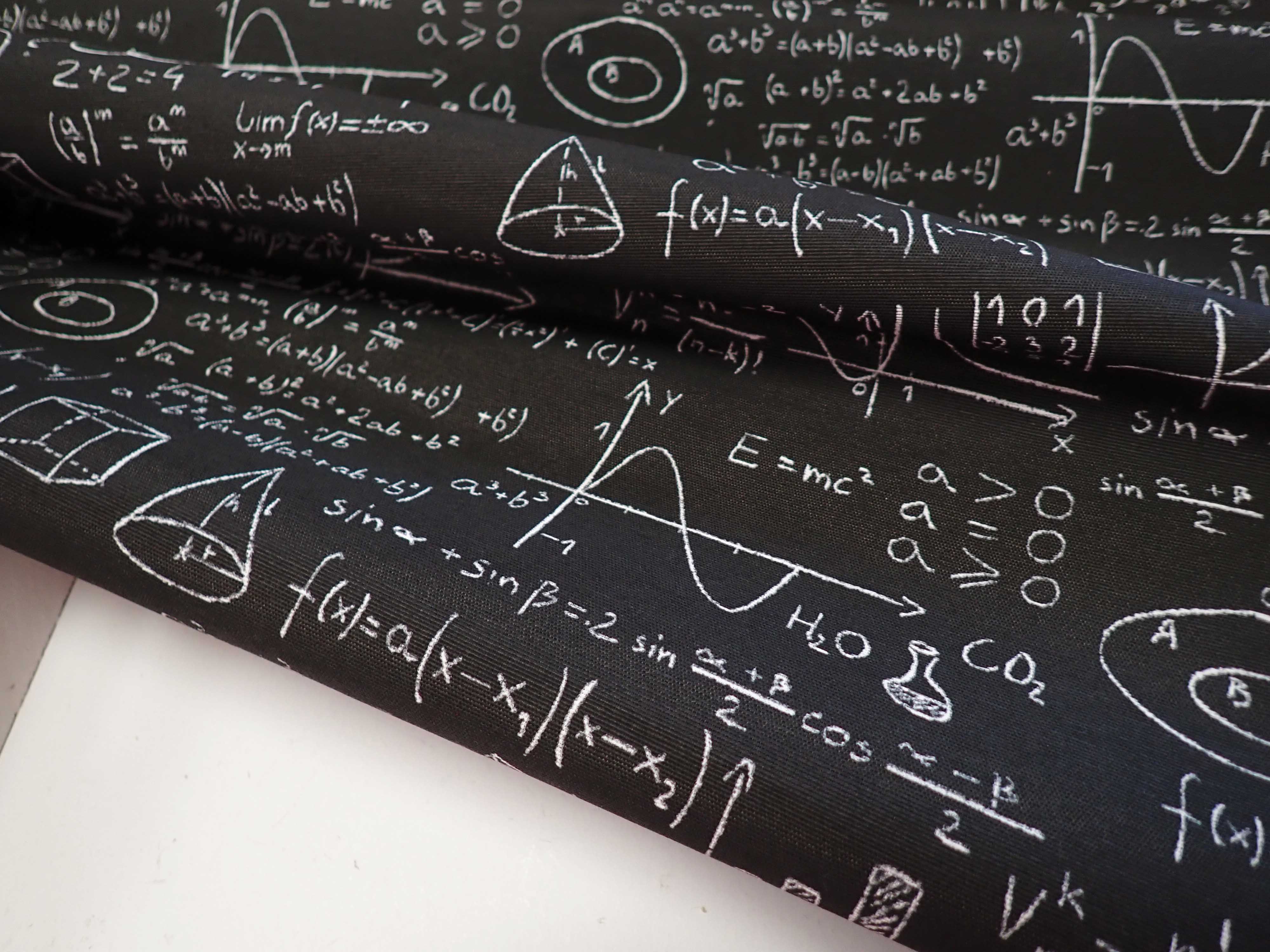 LÁTKA - POTAHOVKA - MATEMATIKA - FUNKCE