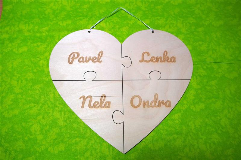 Nápis - SRDÍČKO SE JMÉNY