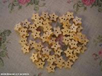 knoflík - přírodní - hvězdička