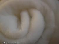 vatelín - rouno 250 g/m2 - šíře 140 cm