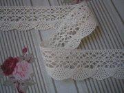 krajka - paličkovaná - režná (přírodní) - šíře 32 mm